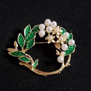 Goldtone Floral Wreath Brooch Green Enamel Leaves with Pearl Flowers